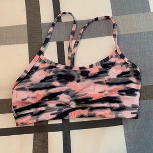 Pink camo lululemon bra